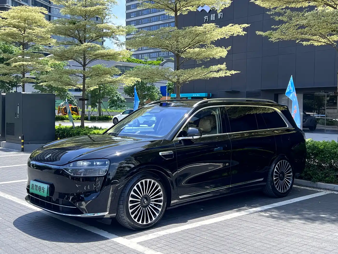 AITO Wenjie AITO M9 2025 Extended Range Ultra 52kWh 6-Seater