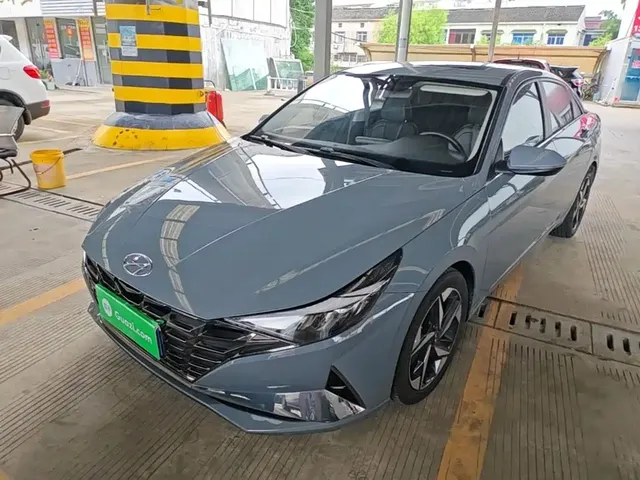Hyundai Elantra 2022 1.5L CVT GLX Elite Edition