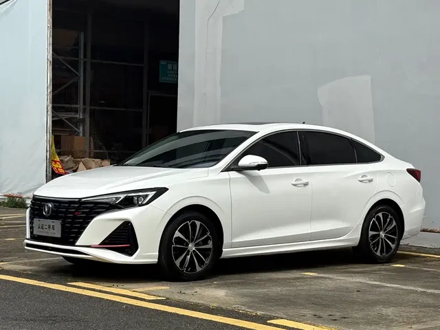 Changan Eado 2022 PLUS Blue Whale NE 1.4T GDI DCT Flagship
