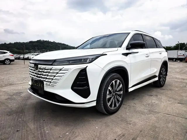 Changan CS75 PLUS 2025 3rd Generation Champion Edition 1.5T Power Leader