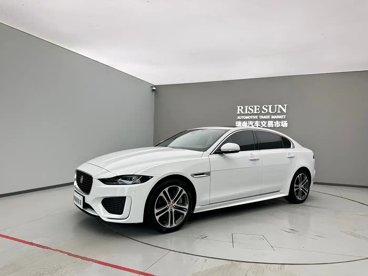 Jaguar XEL 2024 Model 2.0T 250PS R-DYNAMIC S Progressive Sport Edition