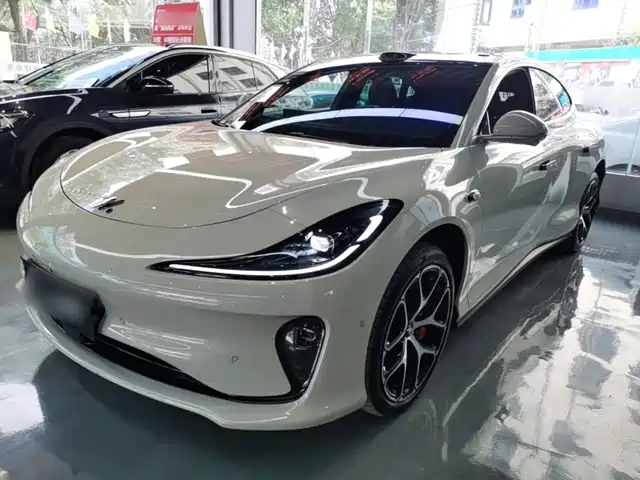 IM Motors IM L6 2025 Ultra