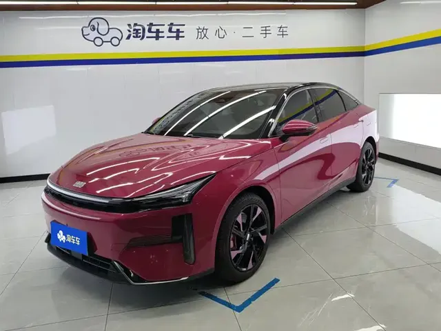 Geely Galaxy L6 2023 125km Starship