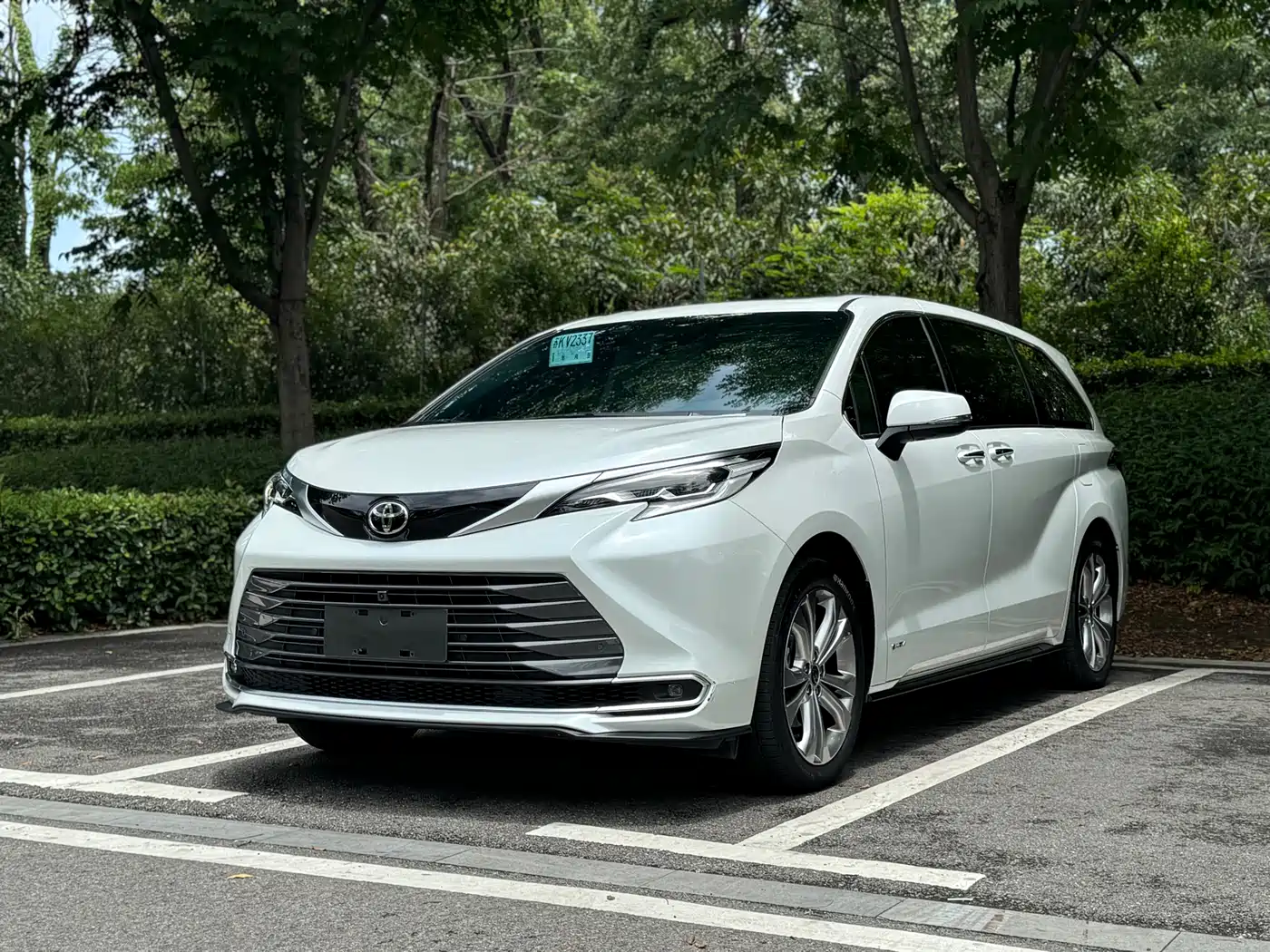 Toyota Sienna 2024 2.5L Hybrid Premium Edition