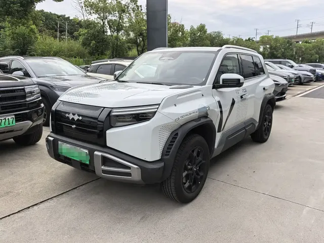 Fang Cheng Bao Titanium 3 2025 Model 501KM RWD Smart Drive Ultra