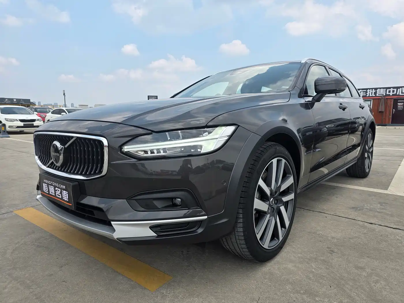 Volvo V90 2024 Cross Country B5 AWD Premium Edition