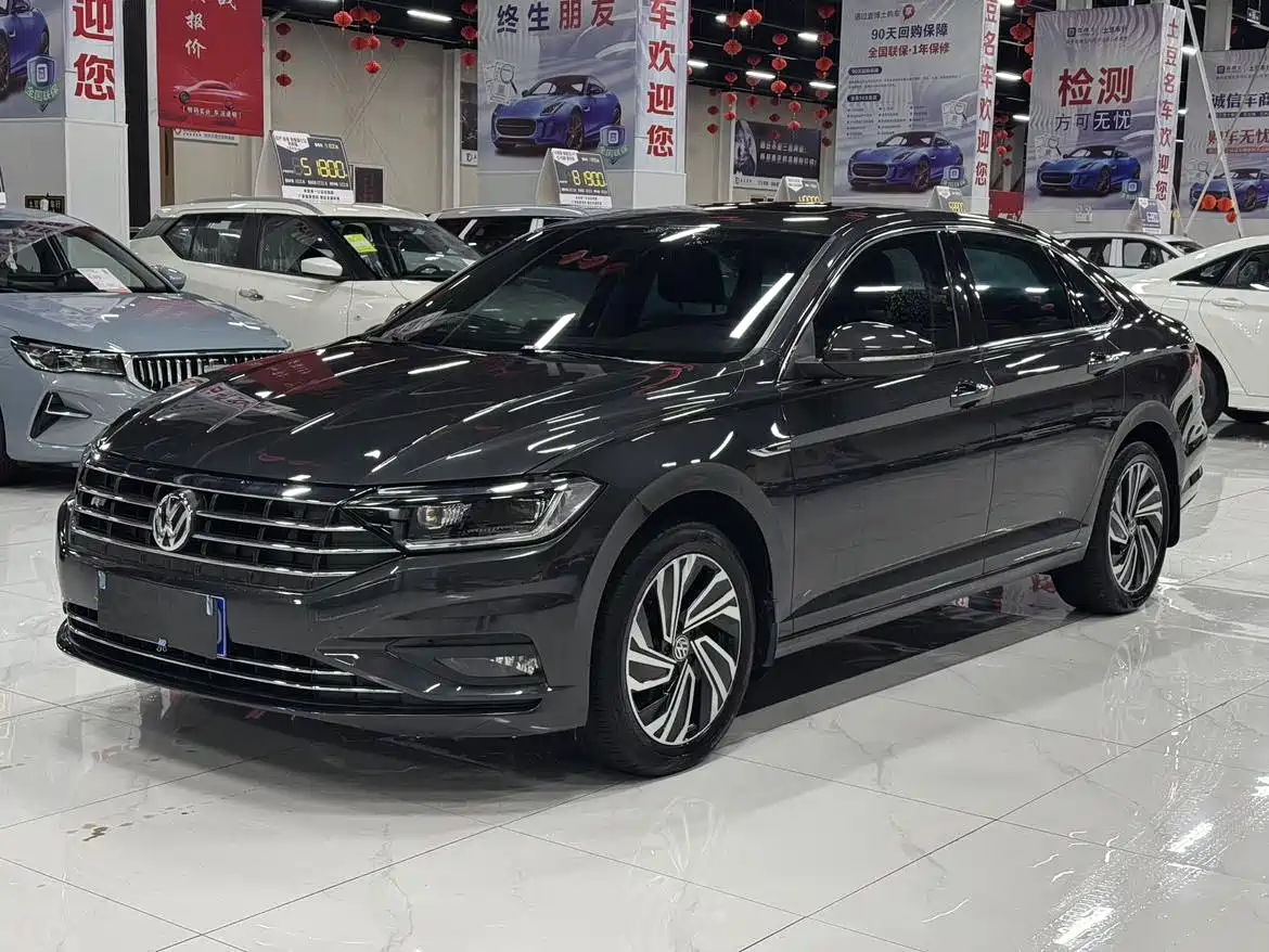 Volkswagen Sagitar 2021 200TSI DSG Surpassing Edition