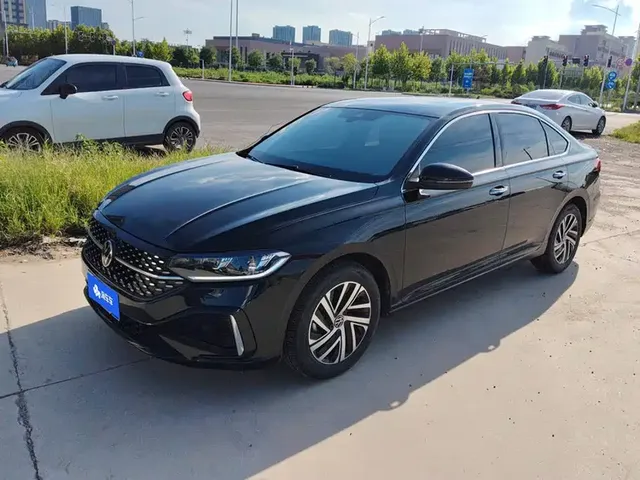 Volkswagen Lavida 2023 Model 300TSI DSG Starlight Leading Edition