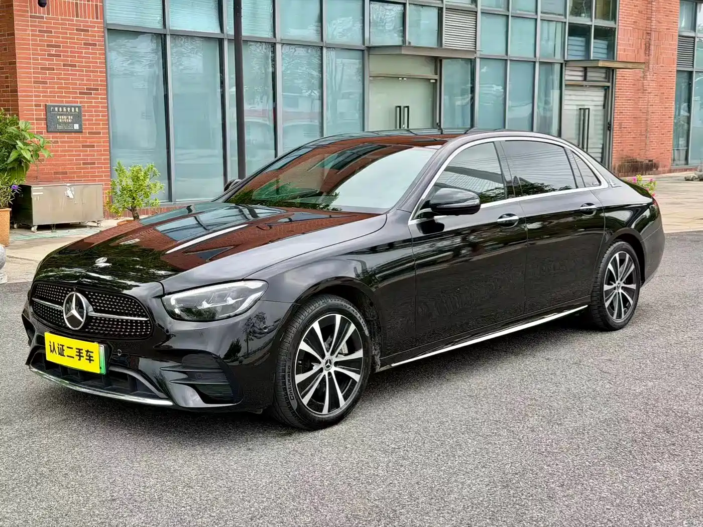 Mercedes-Benz E-Class New Energy 2022 Facelift III E 350 e L Plug-in Hybrid Sports Sedan