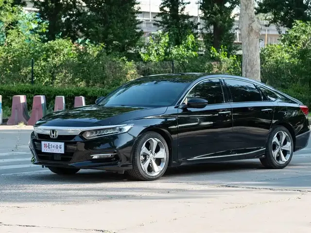 Honda Accord 2021 Sharp·Hybrid 2.0L Sharp Intelligence·Starlight Limited Edition