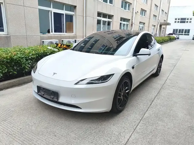Tesla Model 3 2023 Rear-Wheel Drive