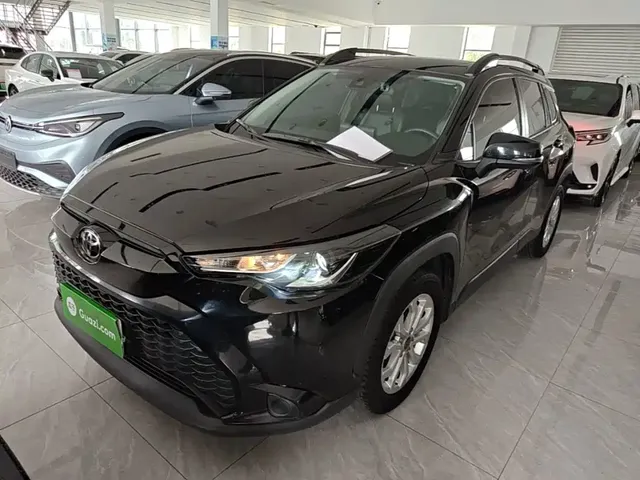 Toyota Frontlander 2022 2.0L CVT Leading Edition