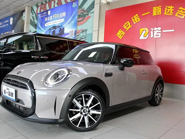 MINI MINI 2023 1.5T COOPER Artist