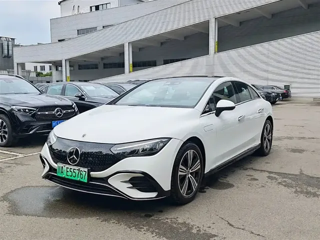 Mercedes-Benz EQE 2025 Model 500 4MATIC Luxury Edition
