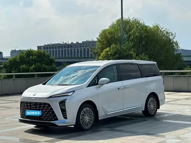Buick GL8 New Energy 2024 Landglory Premium Edition 7-Seater