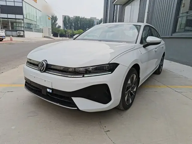 Volkswagen Sagitar 2025 300TSI DSG Mid-range Edition