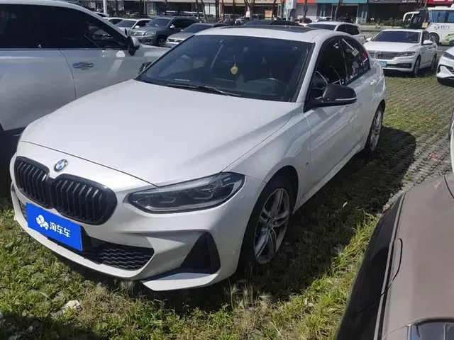 BMW 1 Series 2021 120i M Sport Shadow Edition