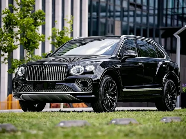 Bentley Bentayga 2023 4.0T V8 Long Wheelbase Version
