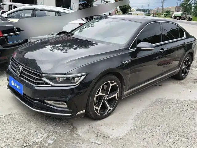 Volkswagen Magotan 2023 Model 2 Million Commemorative Edition 330TSI DSG Luxury
