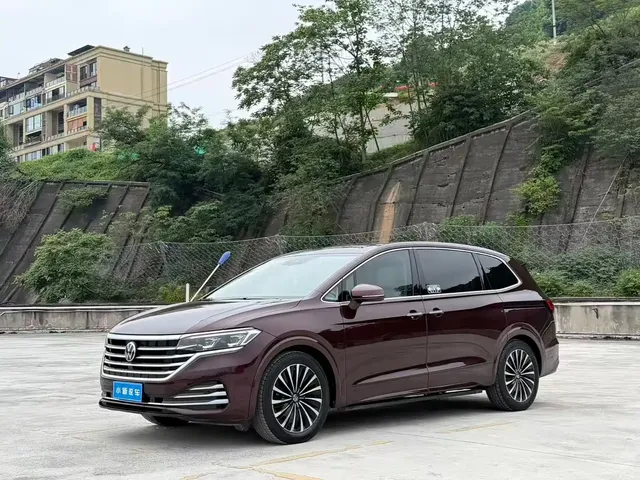 Volkswagen Viloran 2020 380TSI Premium