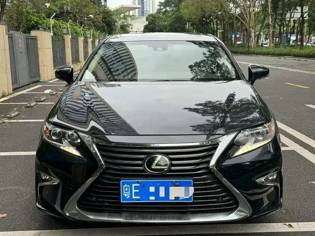 Lexus ES 2015 200 Comfort Edition