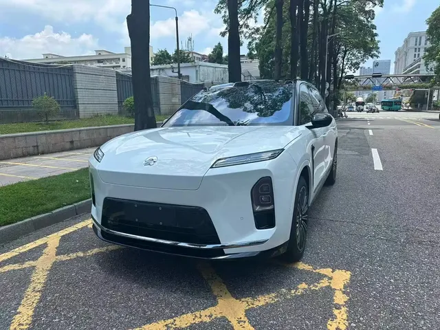 NIO ES8 2025 Model 6-Seat Executive Luxury Edition