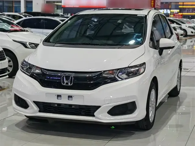 Honda Fit 2020 1.5L CVT Comfort Sunroof Edition