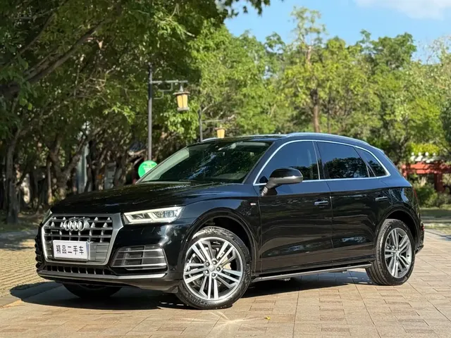 Audi Q5L 2021 40 TFSI Fashion Dynamic