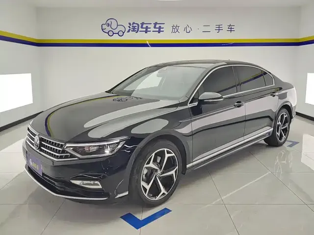 Volkswagen Magotan 2025 Popular Edition 330TSI DSG Luxury