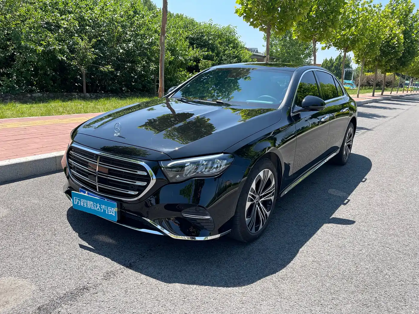 Mercedes-Benz E-Class 2025 E 300 L Luxury