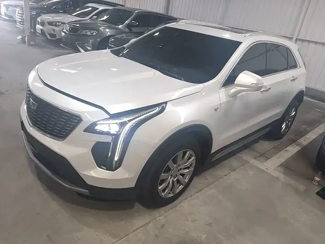 Cadillac XT4 2023 Model Year 28T Two-Wheel Drive Luxury Model