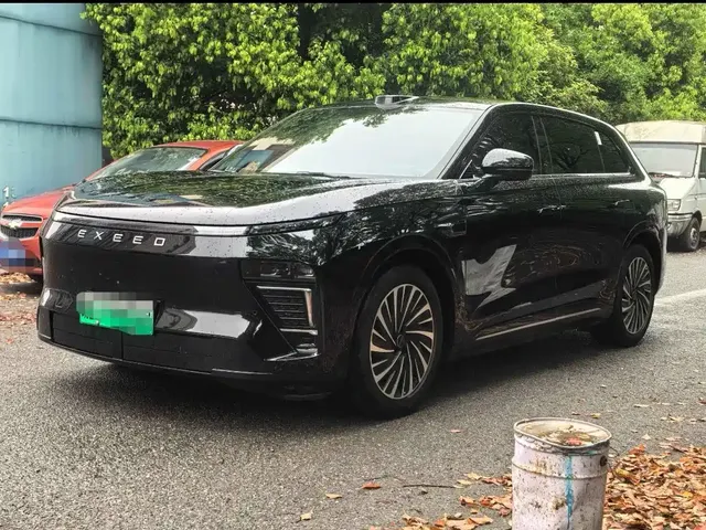 Exeed Exlantix ET 2024 Extended Range 240 Ultra AWD