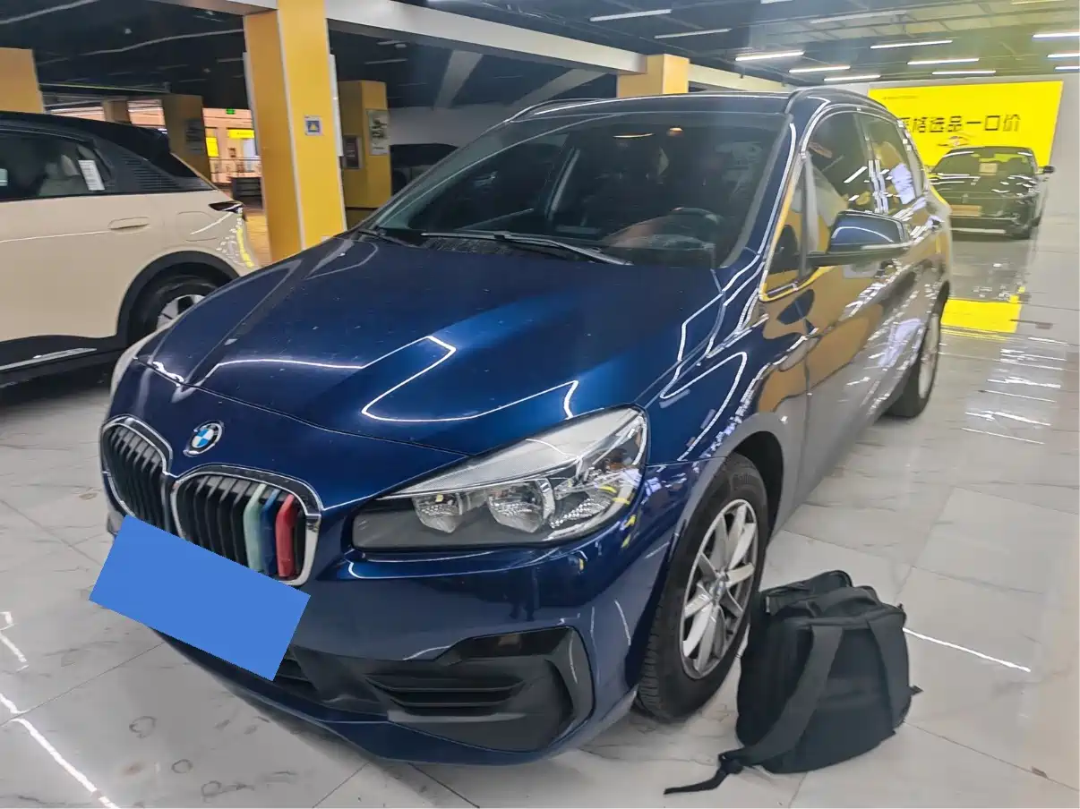 BMW 2 Series Touring 2018 218i Sport Line