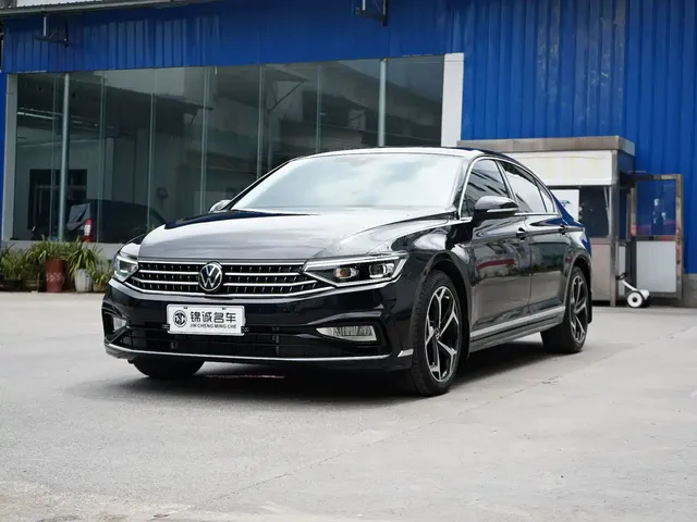 Volkswagen Magotan 2024 2 Million Units Public Sharing Edition 330TSI DSG Luxury