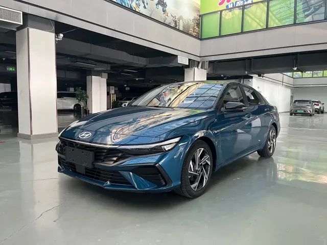 Hyundai Elantra 2023 1.5L CVT TOP Flagship Edition