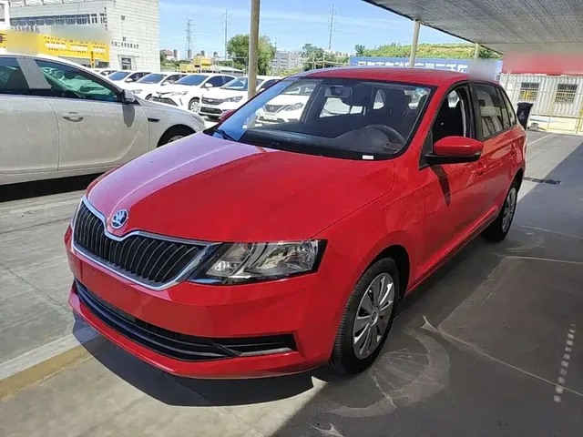 Škoda Skoda Rapid Spaceback 2019 1.5L Automatic Standard Version