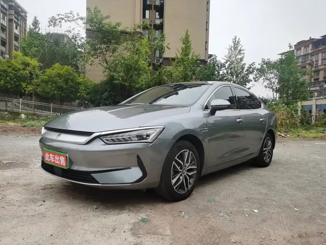 BYD Qin PLUS 2021 EV 400KM Premium Edition