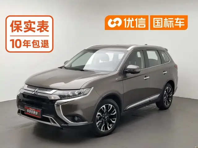 Mitsubishi Outlander 2019 2.4L 4WD Deluxe Edition 7-seater China V