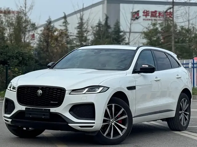 Jaguar F-PACE 2025 P250 R-Dynamic SE