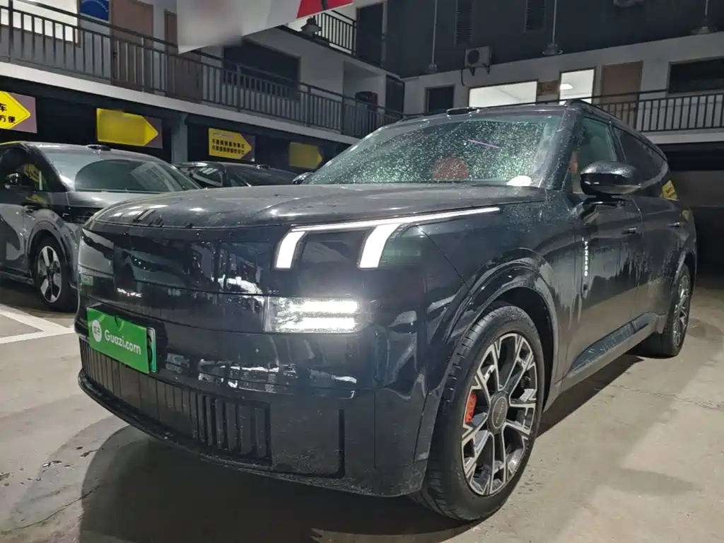 Lynk & Co 900 2025 2.0T Ultra