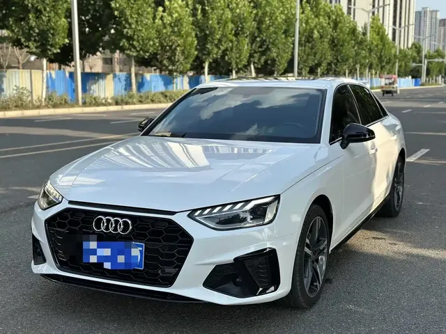 Audi A4L 2022 40 TFSI Luxury Dynamic