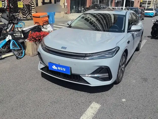 Geely Galaxy A7 2025 EM-i 150km Explorer+ Edition