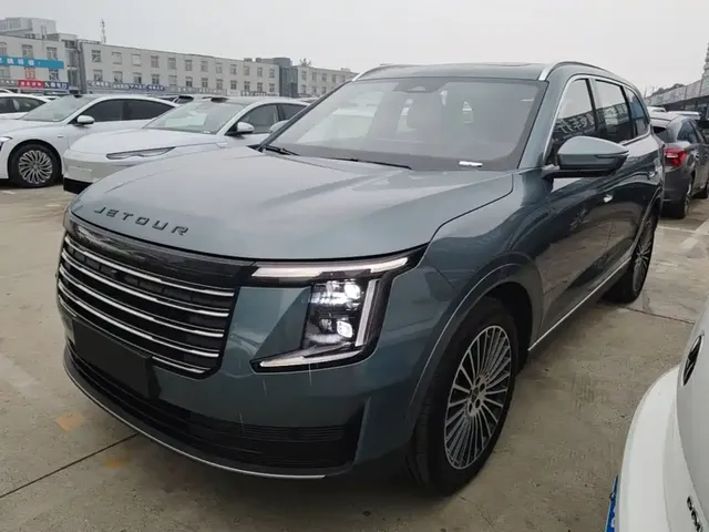 Jetour X70L 2025 2.0T Automatic Flagship 7-Seater