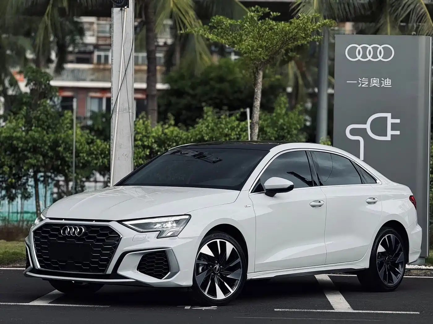 Audi A3 2024 Model A3L Limousine 35 TFSI Fashion Sport