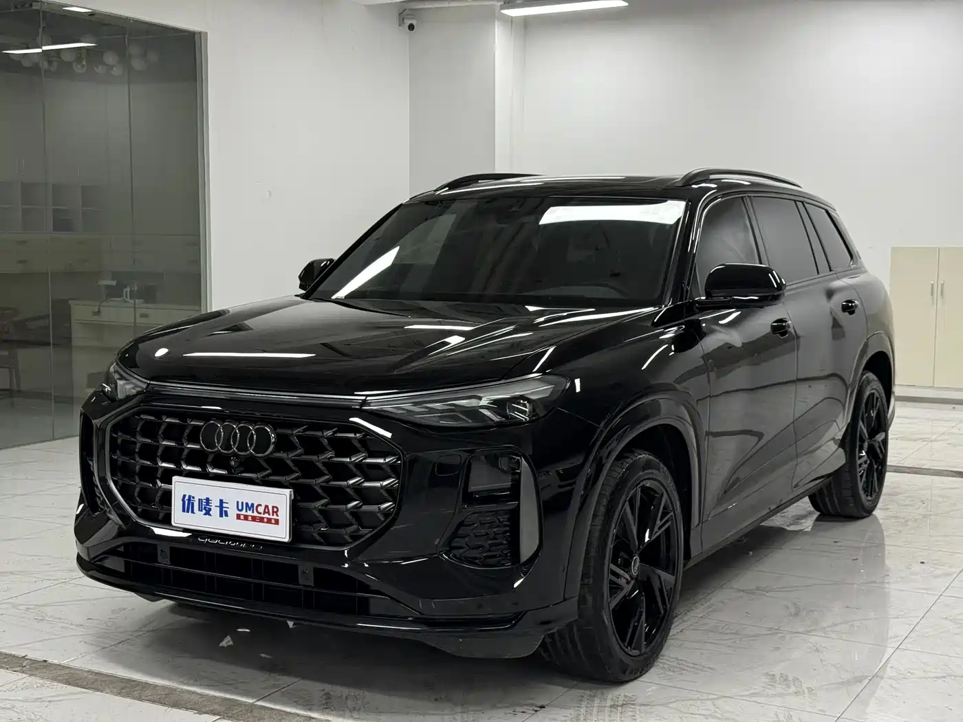 Audi Q6 2024 45 TFSI quattro Black Warrior Edition 6-seater