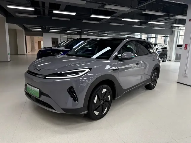 BYD Hai Shi 05 EV 2025 520KM Smart Navigation Edition