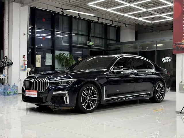 BMW 7 Series 2021 Model 730Li M Sport Package