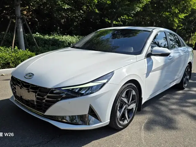 Hyundai Elantra 2023 1.5L CVT GLX Elite Edition