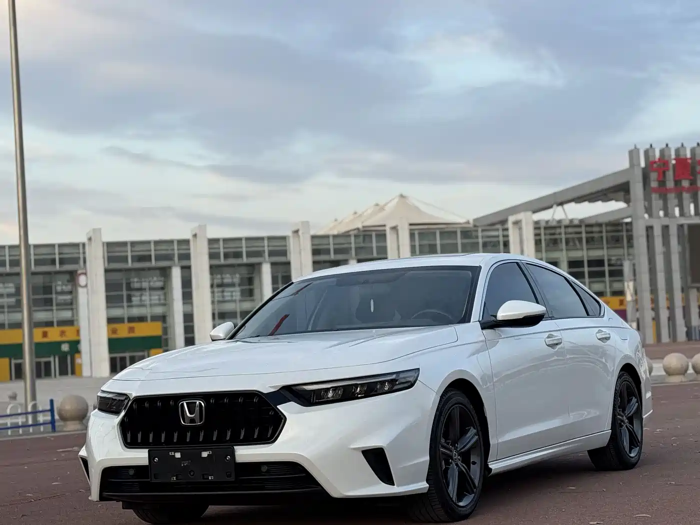 Honda Inspire 2023 260TURBO Elegant Edition