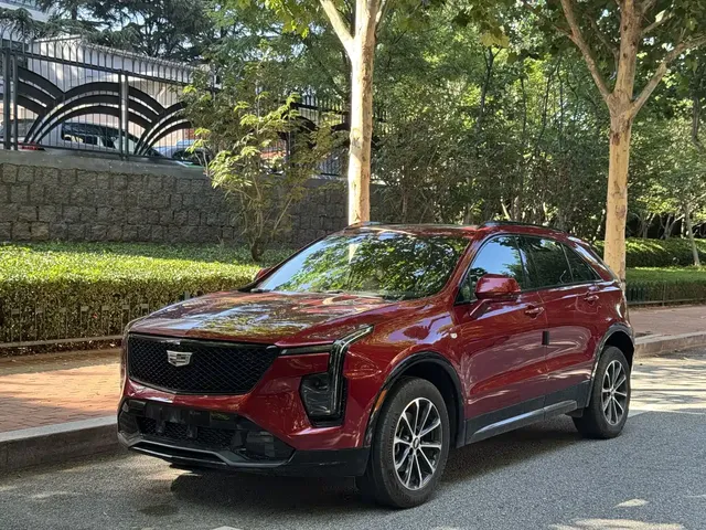 Cadillac XT4 2024 28T 4WD Luxury Edition